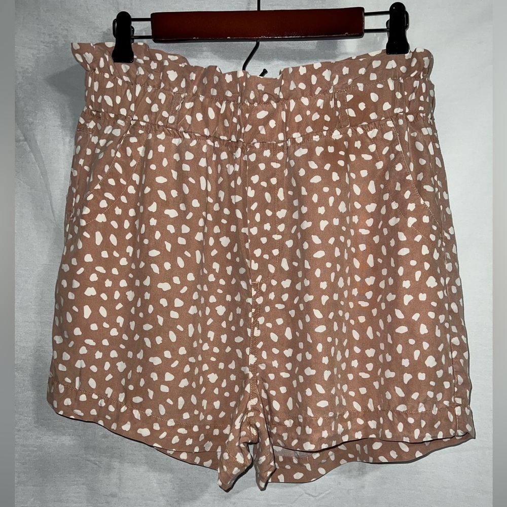 EUC Thread & Supply High Waisted Shorts Size L